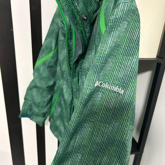 Columbia Green and Gray Jacket - Picture 4 of 7